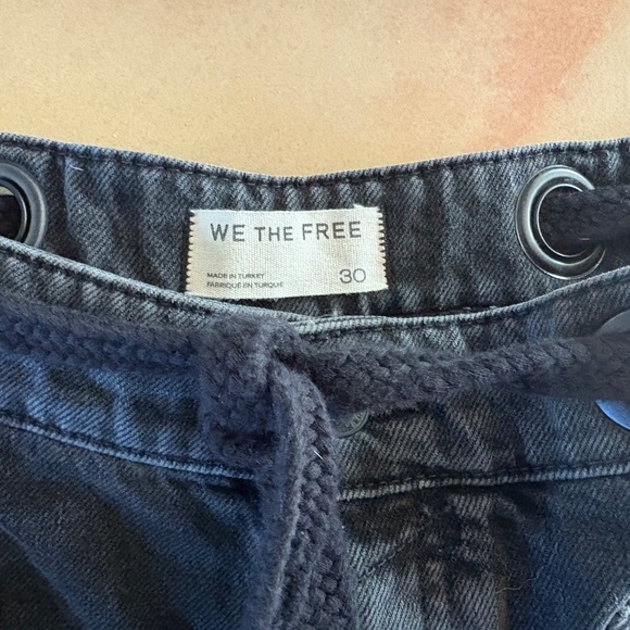 New!! We The Free People Moxie Barrel Shorts Night Hawk - Picture 5 of 6